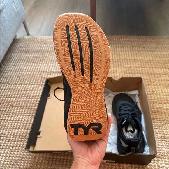 TYR CXT-Flow Trainer - Picture 2 of 10